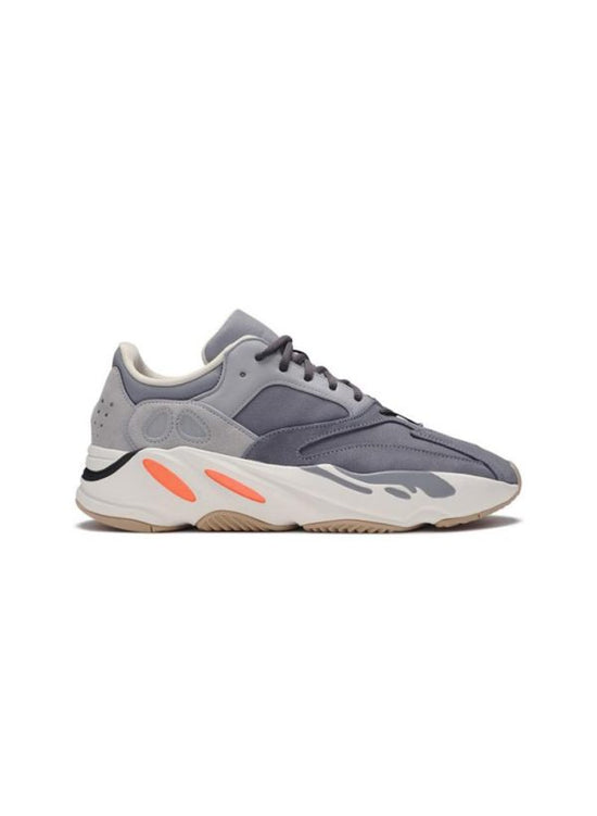 AIMANT YEEZY BOOST 700