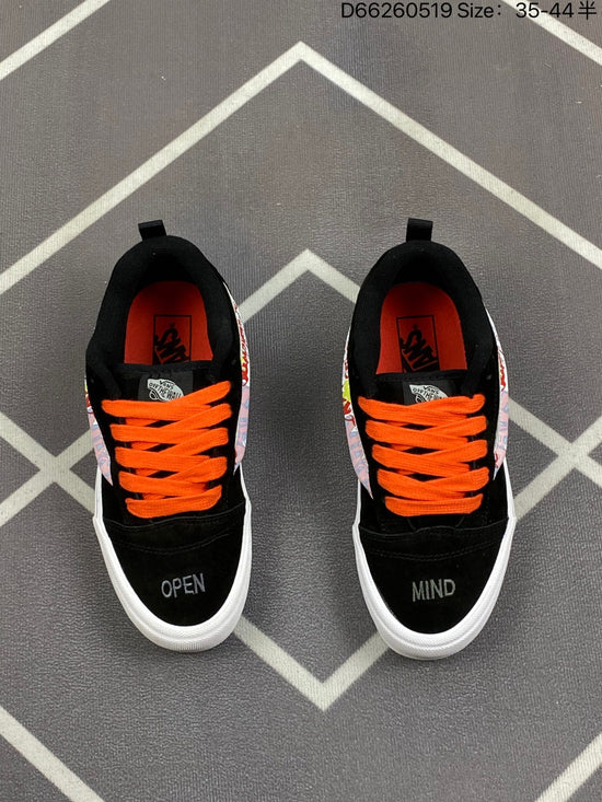 Vans Vault Knu-Skool VR3